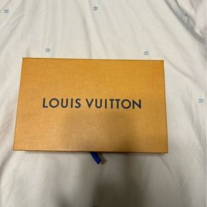 NAVY MYLOCKME CHAIN POCHETTE BAG